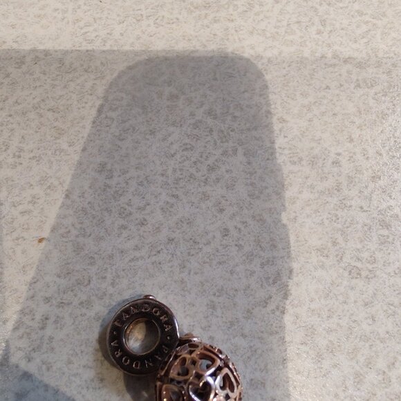 Pandora Rose dangle charm (Discontinued) - Picture 3 of 7